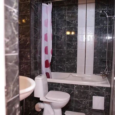 Family Avramov Hotell 3*